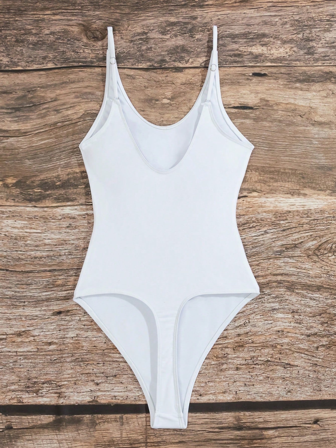 Maiô Feminino Com Decote Redondo E Ajuste Perfeito