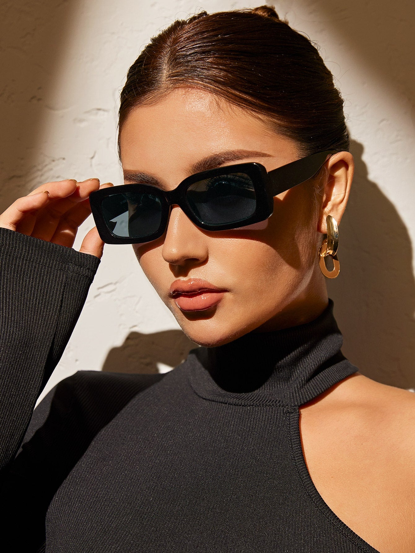 Óculos de Sol Feminino Karla Quadrado Clássico