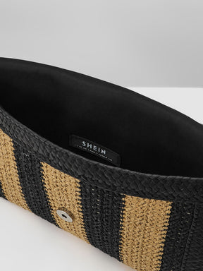  Bolsa de palha Fabi dois tons acabamento de franja aba