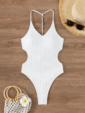 Maiô Feminino Clara Texturizado com Decote Halter e Cintura Vazada 