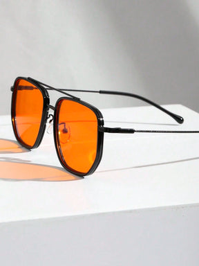 Óculos de Sol de Feminina Paula com Armação Geométrica