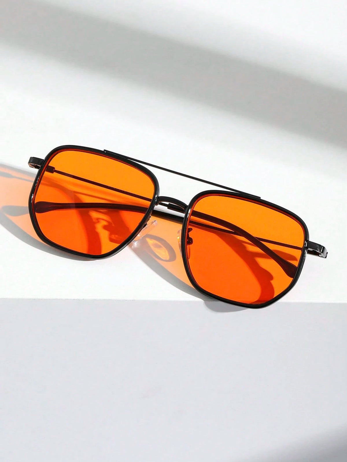 Óculos de Sol de Feminina Paula com Armação Geométrica