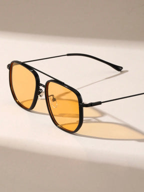 Óculos de Sol de Feminina Paula com Armação Geométrica