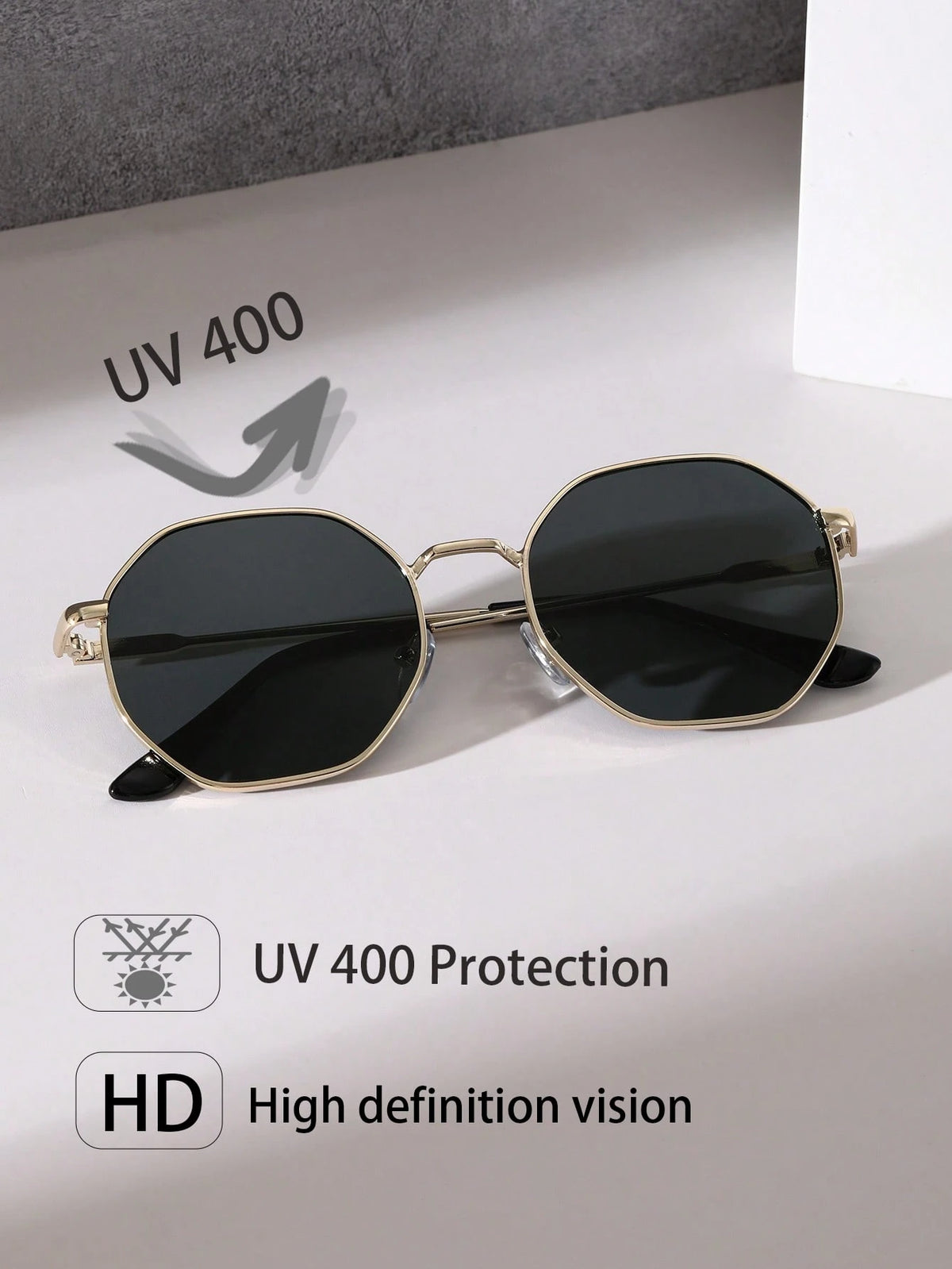  Óculos de Sol Feminino Mavi com Proteção UV de Moldura Geométrica 