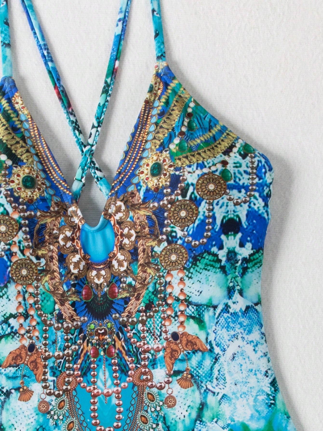 Maiô Feminino Manuela com Recorte Cruzado nas Costas, Corte Alto, Estampa Tropical 