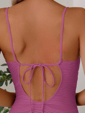 Maiô Beatriz de Pele Sólida de Tecido Texturizado com Franzido e Amarração Traseira
