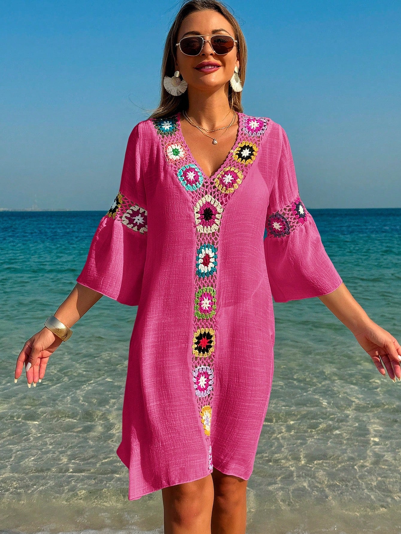 Saída de Praia Vestido Casual Folgado com Decote em V, Crochê Floral e Fenda Lateral, Protetor