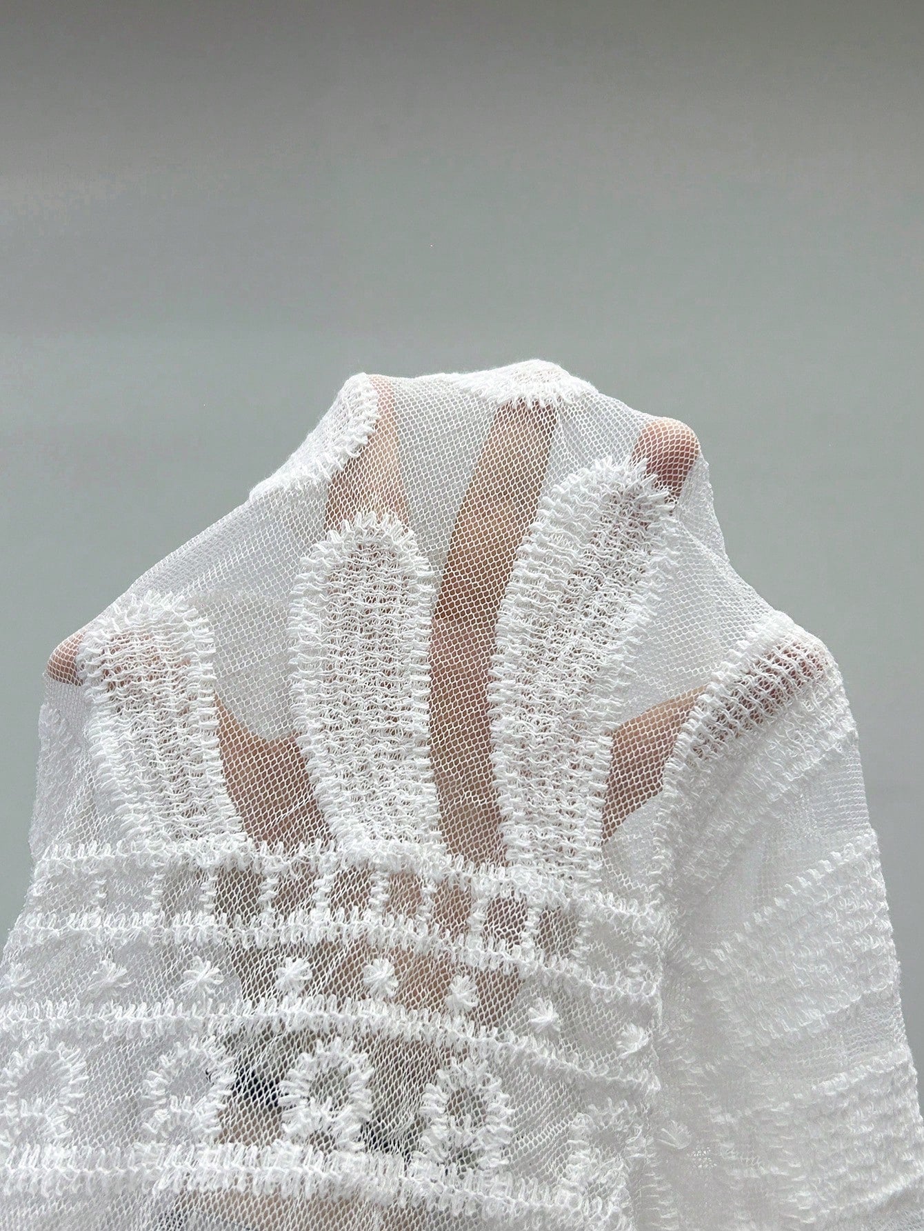 Saída de Praia Quimono Capa Transparente com Estampa Floral de Resort 