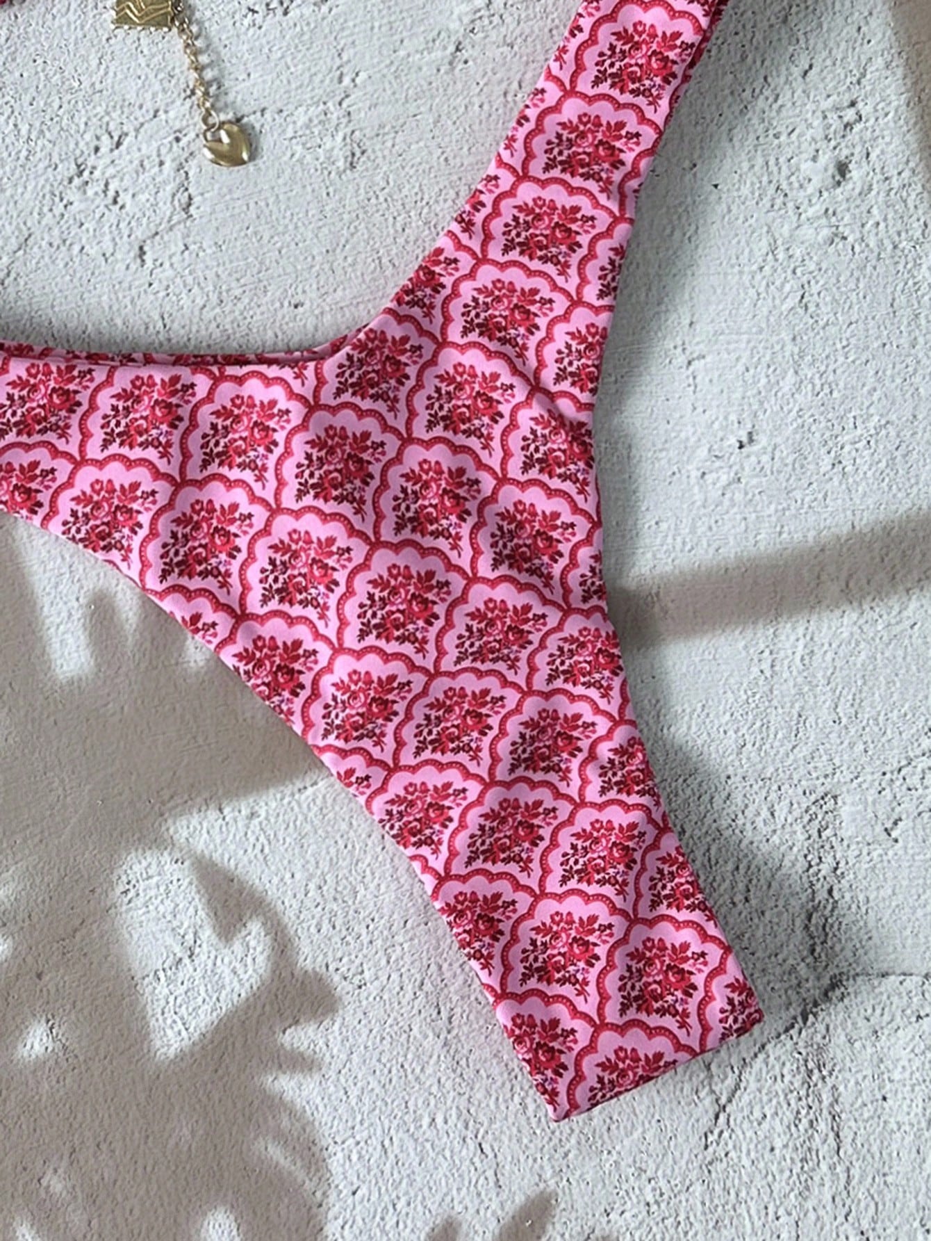  Conjunto de Maiô Bikini com Decote Halter, Estampa Floral 